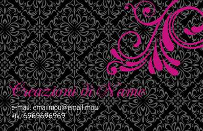 Επαγγελματική κάρτα για Χειροποίητα ΚοσμήματαΑνακαλύψτε την τέχνη της επικοινωνίας με την εντυπωσιακή αυτή επαγγελματική κάρτα σχεδιασμένη αποκλειστικά για την προβολή των χειροποίητων κοσμημάτων σας. Με μια μοναδική διάταξη που συνδυάζει κομψότητα και επαγγελματισμό, αυτή η κάρτα ξεχωρίζει χάρη στην προσεκτική επιλογή χρωμάτων και γραμματοσειρών που αντικατοπτρίζουν τη τέχνη και την ποιότητα των προϊόντων σας. Τα απαλές παστέλ αποχρώσεις σε συνδυασμό με επιβλητικά διακοσμητικά στοιχεία προσφέρουν μια περφοντά βελούδινη αίσθηση, προσελκύοντας άμεσα την προσοχή.Η κάρτα αυτή είναι ένα εξαιρετικό εργαλείο για να αποτυπώσετε την εικόνα της επιχείρησής σας και να αντεύξετε τον επαγγελματισμό σας. Κάθε λεπτομέρεια έχει σχεδιαστεί με στόχο την αξιοπιστία, ώστε οι πελάτες σας να νιώθουν σίγουροι επιλέγοντας τα χειροποίητα κοσμήματά σας. Αν θέλετε να προσθέσετε προσωπικά στοιχεία όπως το όνομα, το τηλέφωνο ή το λογότυπό σας, αυτή η κάρτα είναι πλήρως προσαρμοστική και λειτουργική.Θα παρουσιαστεί η μαγεία των κοσμημάτων σας με όμορφες εικόνες και σαφείς περιγραφές, που θα κάνουν τους δυνητικούς πελάτες να επιθυμούν περισσότερα. Αυτή η επαγγελματική κάρτα όχι μόνο αναδεικνύει τα προϊόντα σας αλλά και βοηθά τον επαγγελματία να ξεχωρίσει και να αφήσει μια θετική εντύπωση στους πελάτες του. Μπορείτε να κάνετε όποιες αλλαγές θέλετε μέσω του online σχεδιαστικού εργαλείου.