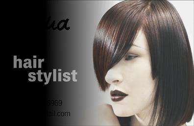 Επαγγελματική κάρτα για Hair Stylist  Αυτή η επαγγελματική κάρτα έχει σχεδιαστεί ειδικά για κομμωτές, και αποπνέει στυλ και κομψότητα. Χρησιμοποιεί παλ χρώματα που συνδυάζουν αισθητική και δυναμική παρουσία, ενώ λεπτές γραμμές και γεωμετρικά σχέδια ενισχύουν τη συνολική εμφάνιση. Οι όμορφες γραμματοσειρές που χρησιμοποιούνται προσθέτουν ένα εκλεπτυσμένο και σύγχρονο στοιχείο που εντυπωσιάζει από την πρώτη ματιά.Το σχέδιο της κάρτας αντανακλά τον επαγγελματισμό και την αξιοπιστία που χαρακτηρίζει τον τομέα των Hair Stylists. Είναι φτιαγμένη με τέτοιο τρόπο ώστε να δημιουργεί αίσθηση εμπιστοσύνης στους πελάτες σας, προβάλλοντας την προσωπικότητά σας και την αποκλειστικότητα των υπηρεσιών σας.Η κάρτα προσφέρει μεγάλη προσαρμοστικότητα, επιτρέποντας την εύκολη προσθήκη στοιχείων όπως το όνομα, το τηλέφωνο, το λογότυπο και άλλες πληροφορίες επικοινωνίας. Αυτό διασφαλίζει ότι θα μπορείτε να παρουσιάσετε τις πληροφορίες σας με τον καλύτερο τρόπο.Αν είναι σχετικό, η κάρτα μπορεί να προβάλλει τις ειδικές υπηρεσίες ή προϊόντα που προσφέρετε, ενισχύοντας έτσι την εικόνα της επιχείρησής σας στην αγορά. Οι ελκυστικές εκτυπώσεις αυτής της κάρτας θα σας βοηθήσουν να ξεχωρίσετε από τον ανταγωνισμό και να αφήσετε μια θετική εντύπωση σε κάθε πελάτη.Μπορείτε να κάνετε όποιες αλλαγές θέλετε μέσω του online σχεδιαστικού εργαλείου.