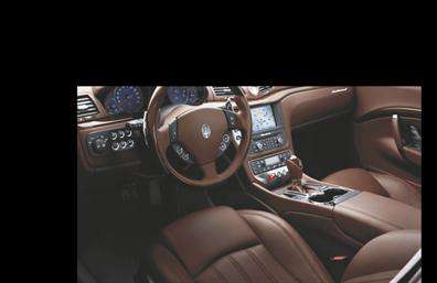 Επαγγελματική κάρτα για Αυτοκίνητα-ΜηχανέςΗ επαγγελματική κάρτα αυτή συνδυάζει την κομψότητα με τη δυναμική αισθητική, ιδανική για επαγγελματίες του κλάδου αυτοκινήτων και μηχανών. Με μια καθαρή και μοντέρνα διάταξη, τα χρώματα που κυριαρχούν είναι ζωντανά και ελκυστικά, προσδίδοντας μια αίσθηση ενέργειας. Οι κομψές γραμματοσειρές επιλέγονται προσεκτικά για να προσδώσουν επαγγελματικό ύφος και αναγνωσιμότητα.Το σχέδιο αυτό αντανακλά επαγγελματισμό και αξιοπιστία, χαρακτηριστικά απαραίτητα για τον τομέα των αυτοκινήτων και μηχανών. Με την ιδανική ισορροπία ανάμεσα σε στυλ και λειτουργικότητα, η κάρτα προδιαθέτει τον παραλήπτη να σας εμπιστευτεί.Η προσαρμοστικότητα της κάρτας θα σας επιτρέψει να προσθέσετε εύκολα όνομα, τηλέφωνο, λογότυπο και άλλες σημαντικές λεπτομέρειες επικοινωνίας, εξασφαλίζοντας ότι θα παραμείνετε στην μνήμη των πελατών σας. Επίσης, μπορείτε να προβάλετε τις υπηρεσίες ή τα προϊόντα της επιχείρησής σας με έξυπνο και ελκυστικό τρόπο.Αυτή η επαγγελματική κάρτα θα σας βοηθήσει να ξεχωρίσετε, αφήνοντας μια θετική εντύπωση στους πελάτες σας. Είναι το ιδανικό εργαλείο για να προωθήσετε την επιχείρησή σας με στυλ!Μπορείτε να κάνετε όποιες αλλαγές θέλετε μέσω του online σχεδιαστικού εργαλείου.